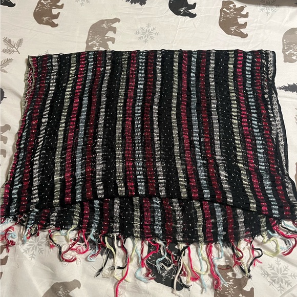 Tex by MaxAzria Scarf - Loose Weave Multicolored - Picture 2 of 5